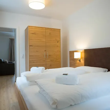 View Julia By We Rent *