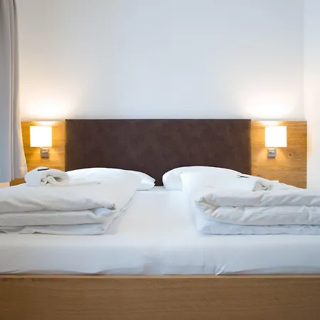 View Julia By We Rent Apartament Zell am See